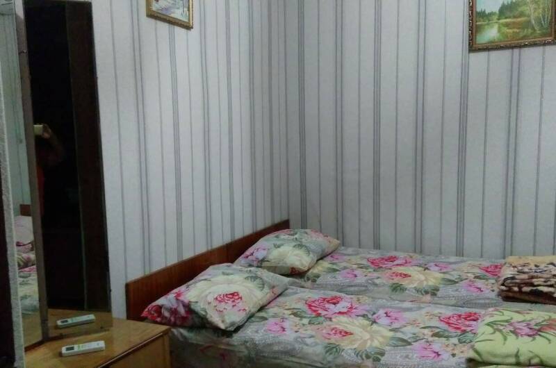 Трёхместный номер на втором этаже