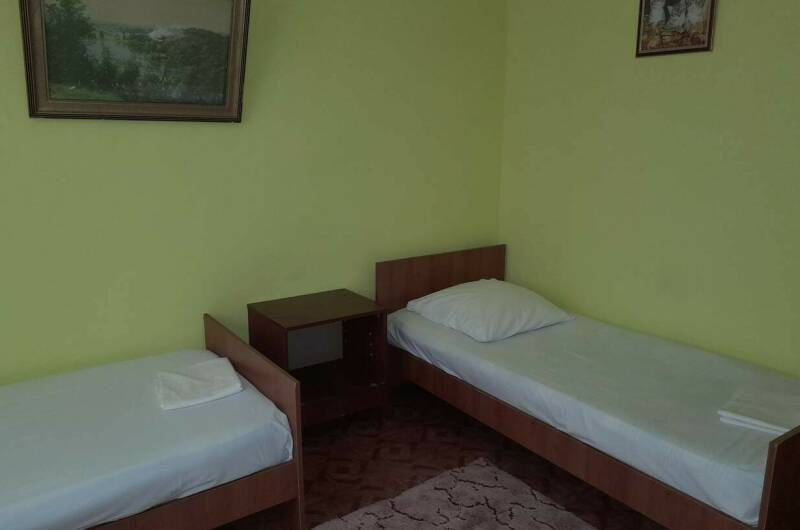 Трех местный на 1 этаже