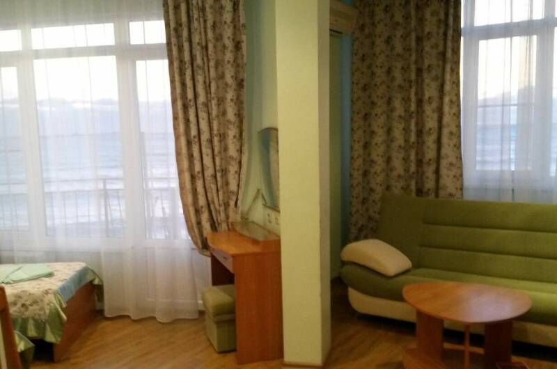 Номер-студия 6 с видом на море