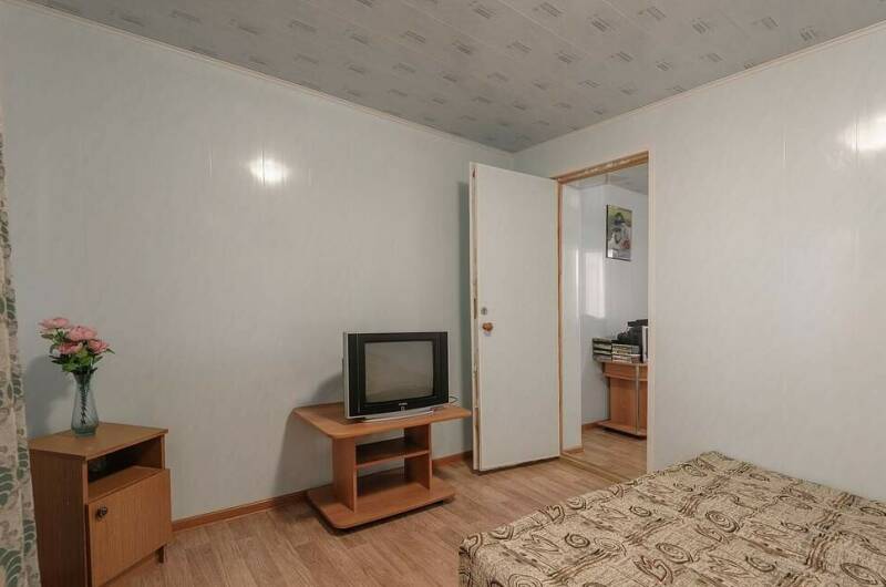 Двухкомнатный номер с кухней (№ 7)