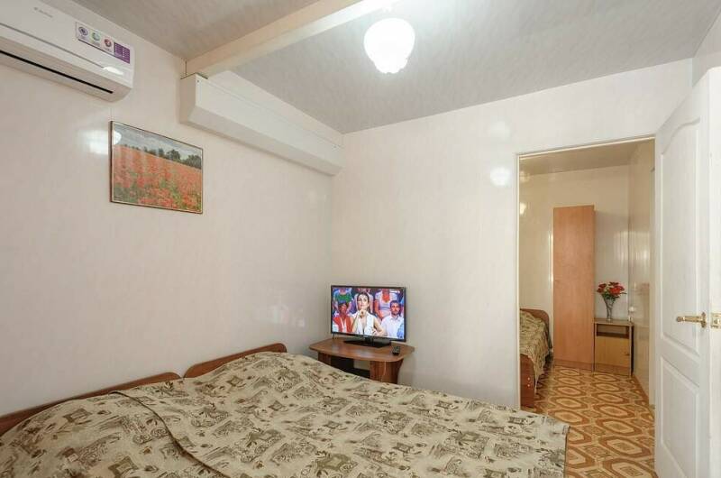 Двухкомнатный номер с кухней (№ 8)