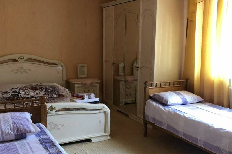 № 5 Четырех местный номер -эконом (3 этаж)