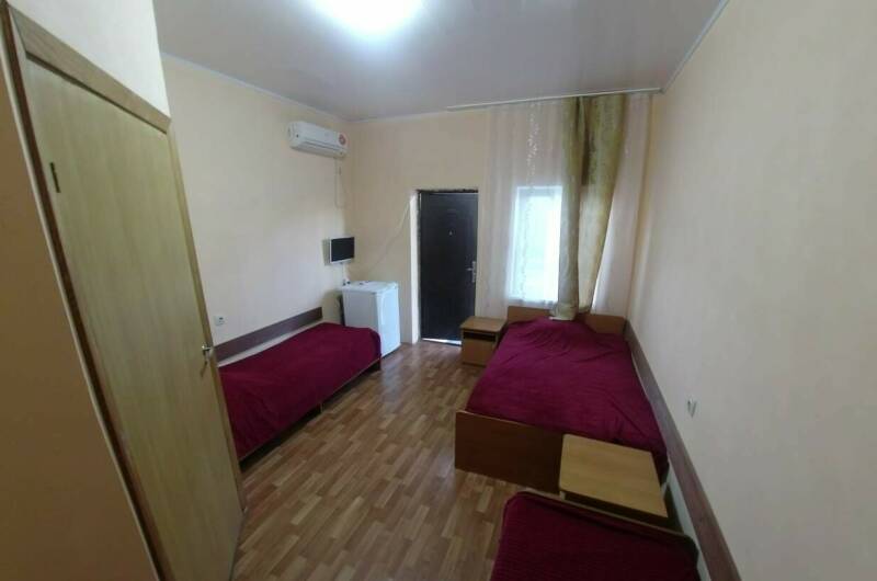 Трехместный номер (1 этаж)