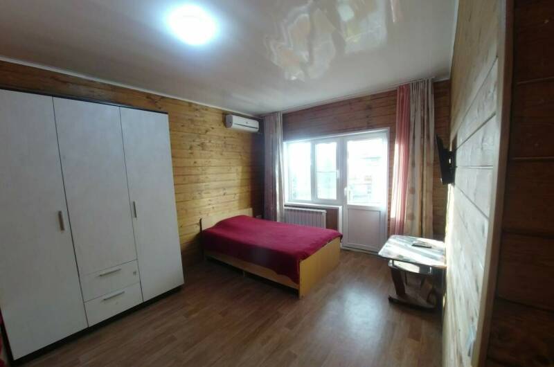 Большой пятиместный второй этаж