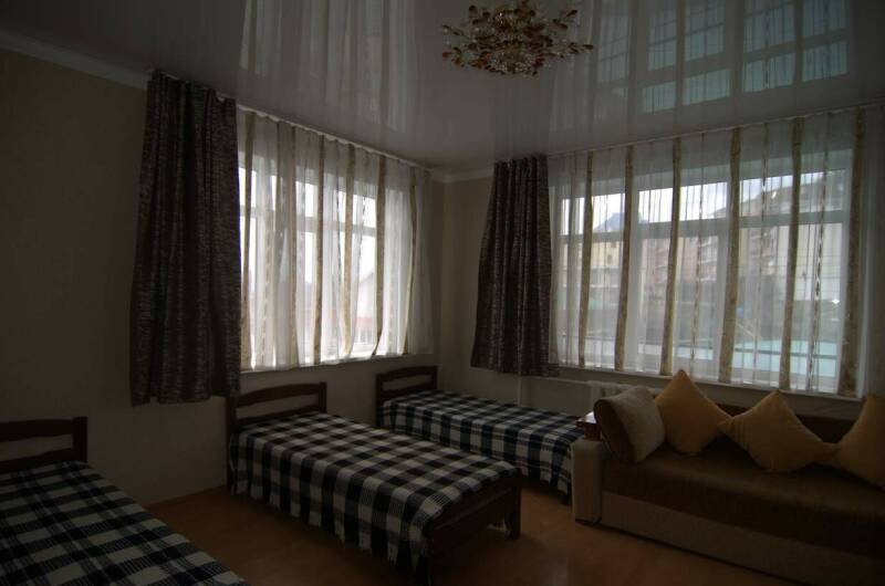 «Эконом» на 4−5 чел