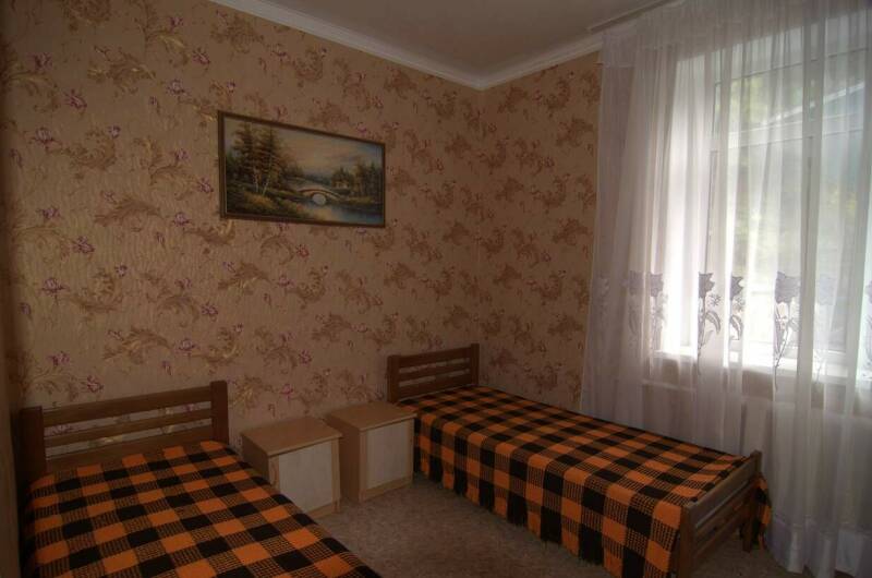 «Эконом» на 4−5 чел