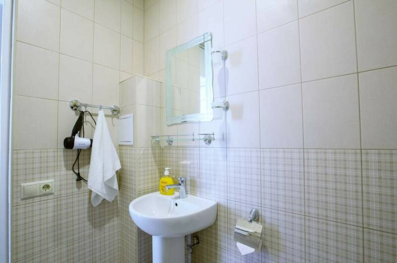 Двухместная комната (10)