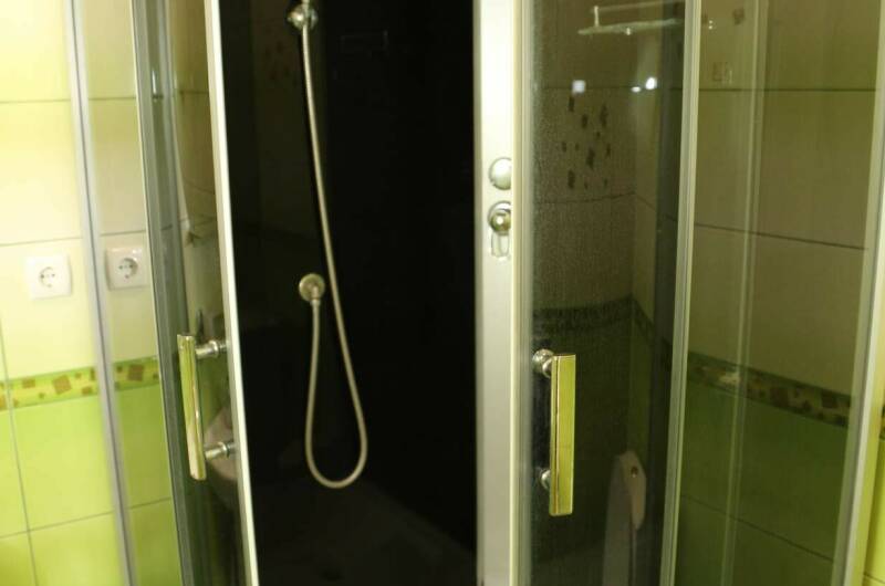 «Комфорт» 2−х местный (2 этаж номер 5 и 8)