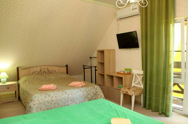 «Комфорт» 2−х местный (2 этаж номер 5 и 8)