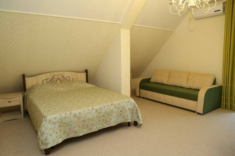 «Комфорт» 2−х местный (2 этаж номер 7 и 6)