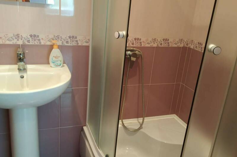 Бюджетный номер ''Лавандовый'' с видом на горы