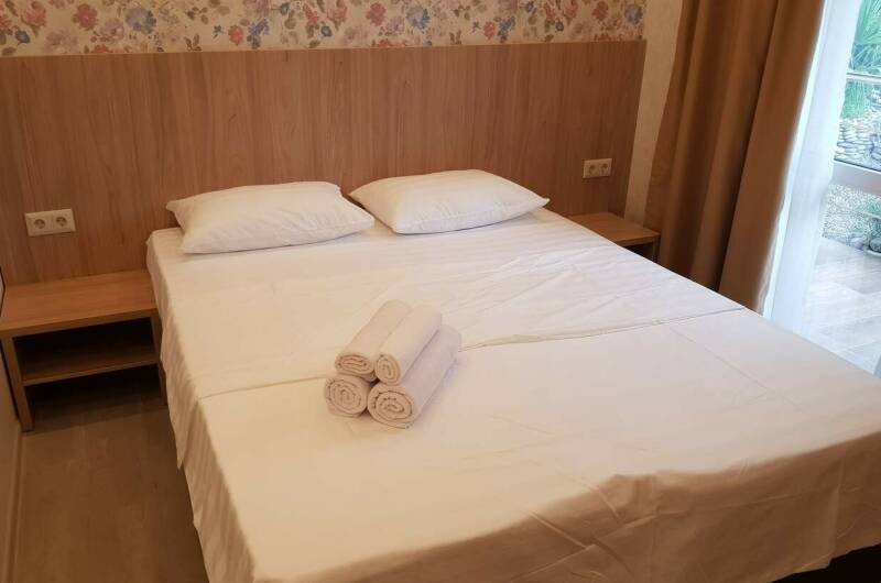 «Стандартный"с выходом во дворик на 2 номера