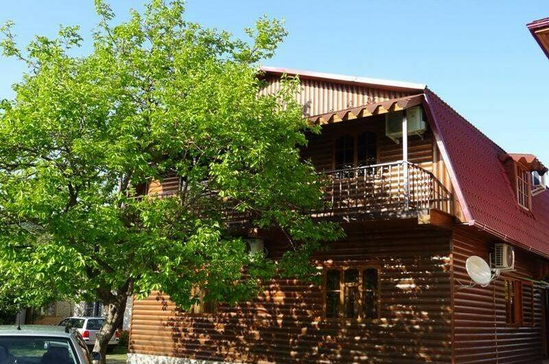 Трехместный номер «Комфорт» (2 этаж)