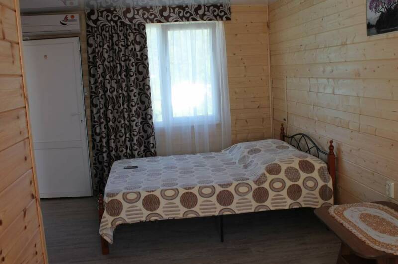 Трёхместный номер с удобствами