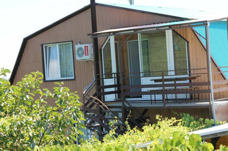 Трёхместный номер с удобствами