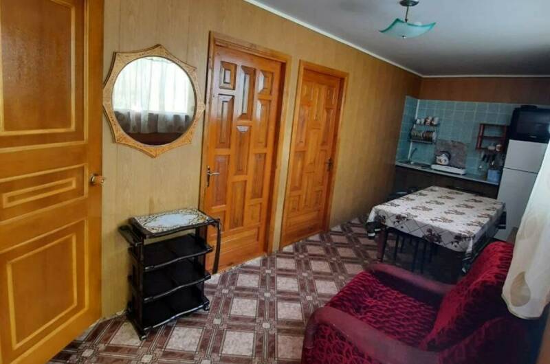 Двухкомнатный коттедж (6 мест)