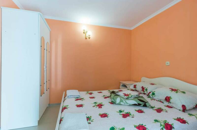 № 1 Номер на 3 человека