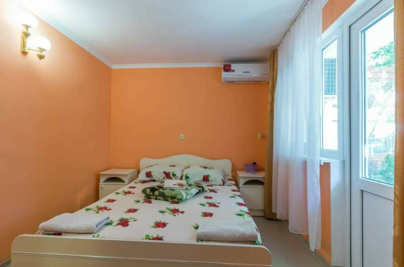 № 1 Номер на 3 человека