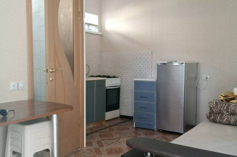 Двухкомнатный с кухней