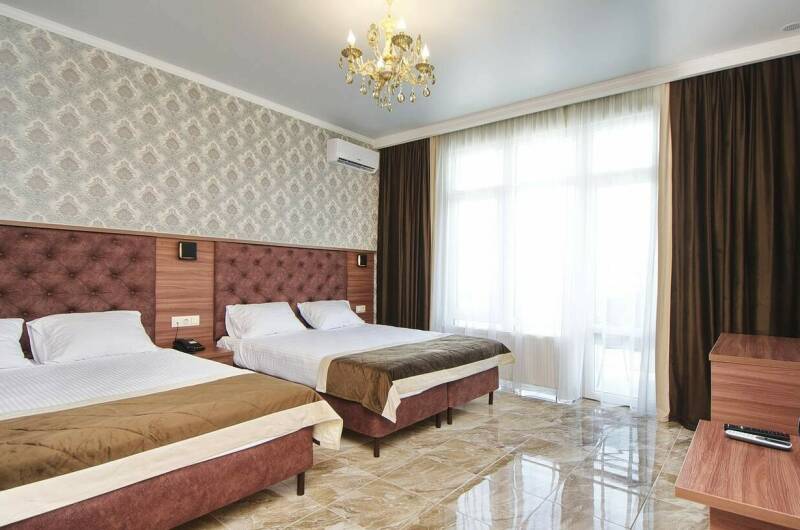 Четырехместный номер с балконом