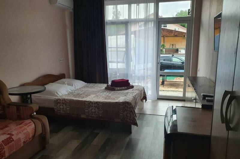 Студия с кухней пятиместная