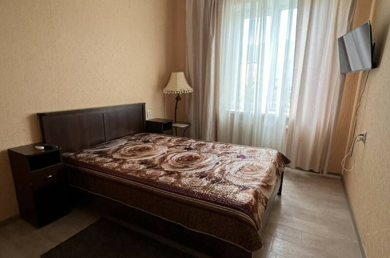 Двухместный номер эконом с видом на горы (6)