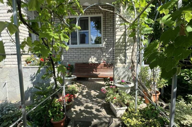 Двухместный номер с удобствами и балконом (11)