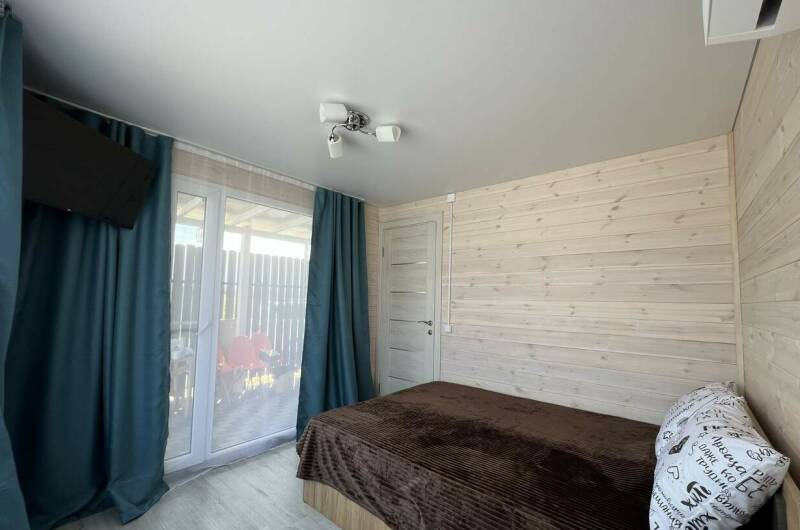 Домик 2-х комнатный с видом на бассейн