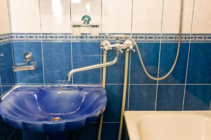 Двухкомнатный номер с удобствами 01−08