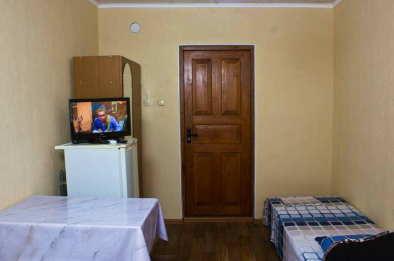 Трехместный номер «Эконом» 03−09