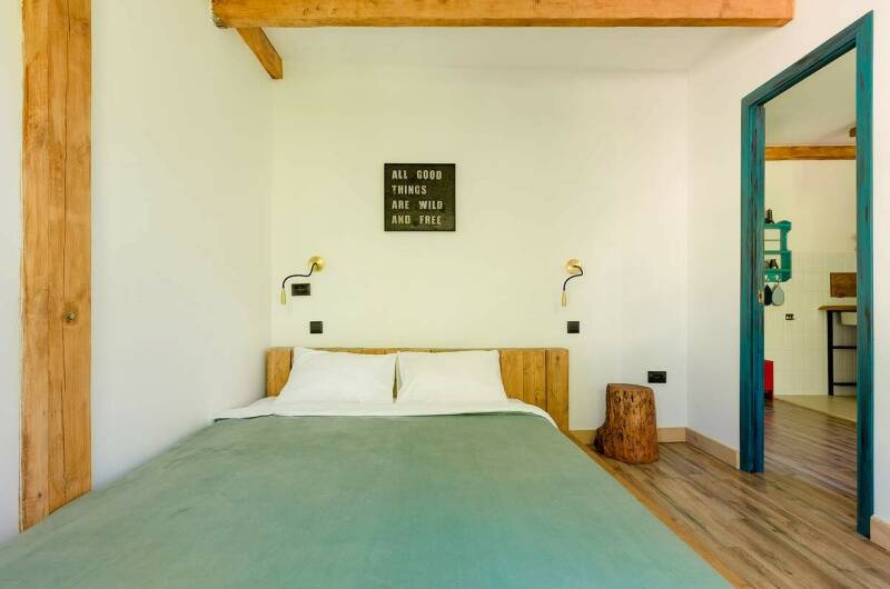 Эко-апартаменты (Французские окна)