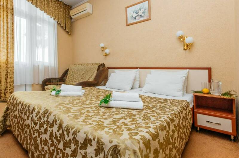 Четырехместный с душем и туалетом