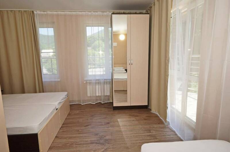 Трехместный «Улучшенный Плюс»