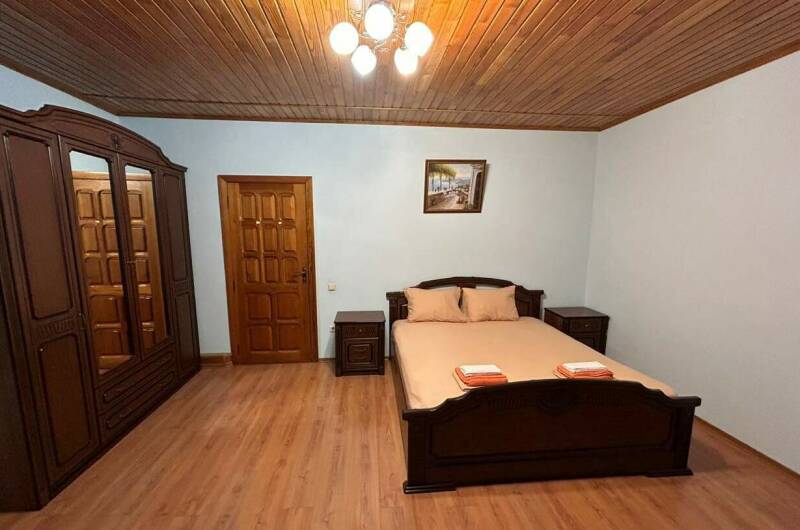 Двухместный с одной двухспальной кроватью"Комфорт"