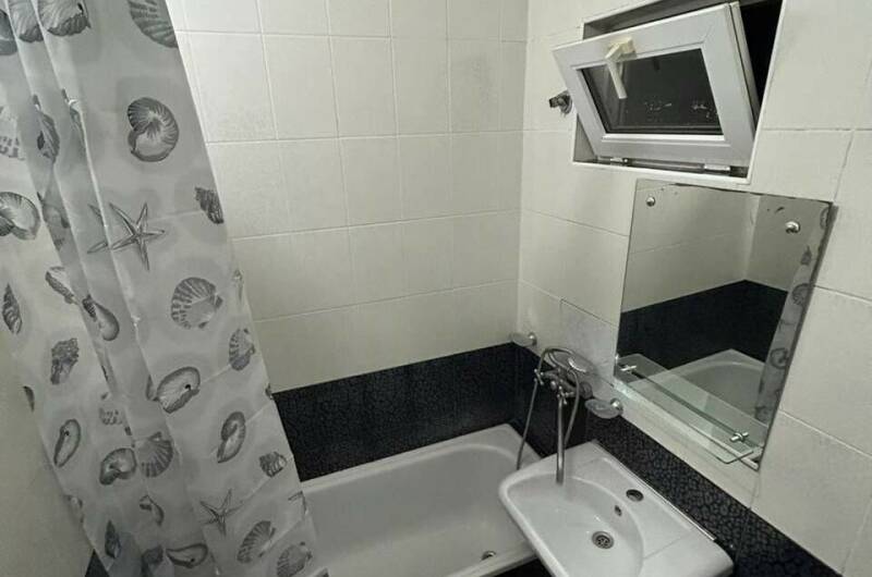 Студия с кухней и с отдельным входом