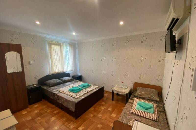 Трехместный номер с видом на море