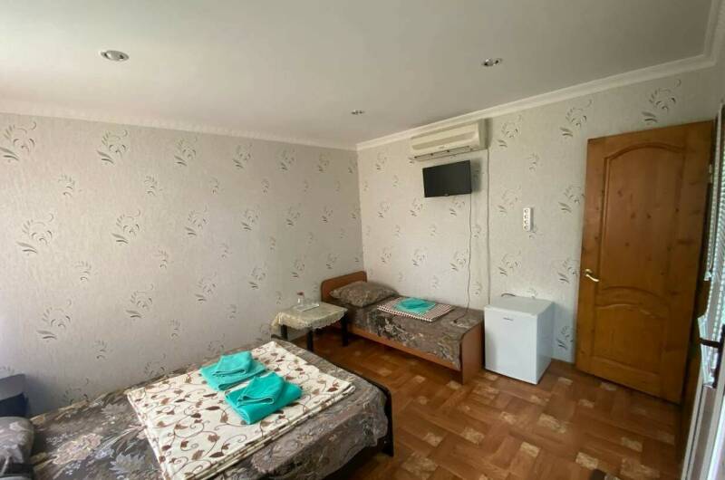 Трехместный номер с видом на море