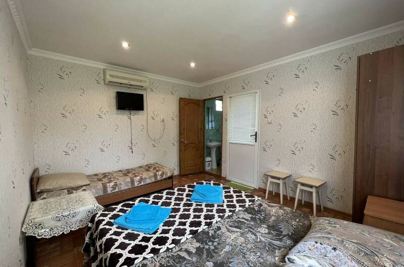 Трехместный номер с видом на море