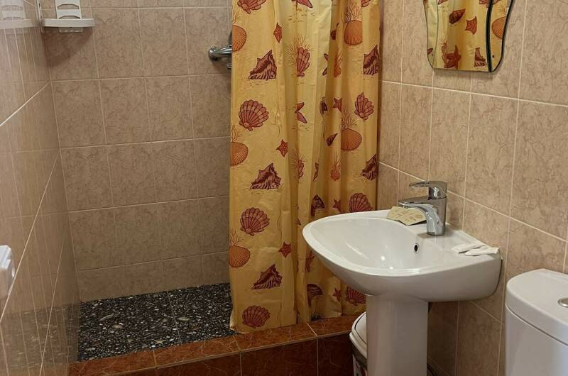 Трехместный номер с балконом