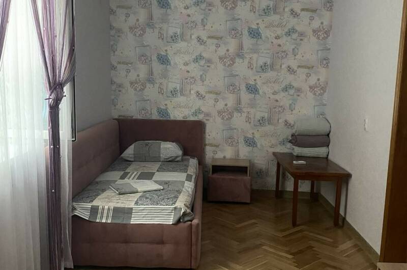 Трёхместная комната || этаж