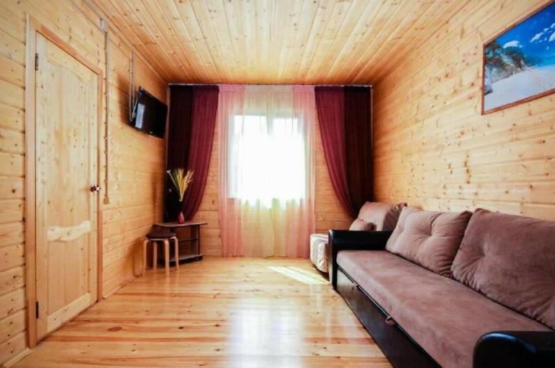 Двухэтажный дом из сруба