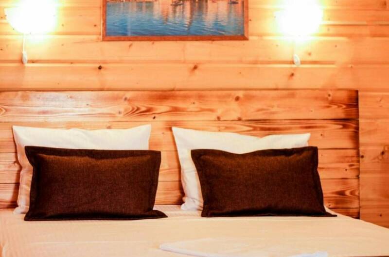 Двухэтажный дом из сруба