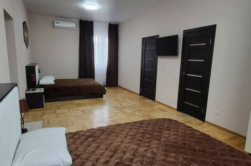 Апартаменты двухкомнатные с отдельной кухней