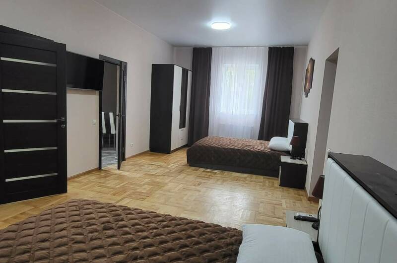 Апартаменты двухкомнатные с отдельной кухней