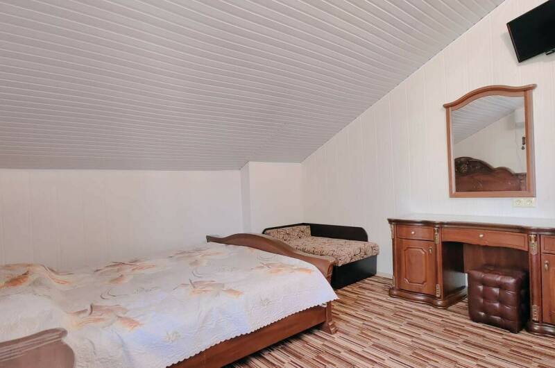 Евротрешка с кухней