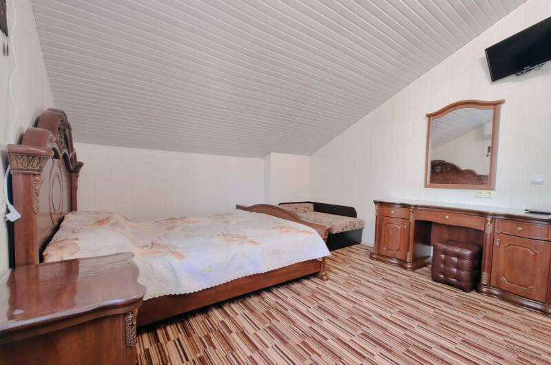 Евротрешка с кухней