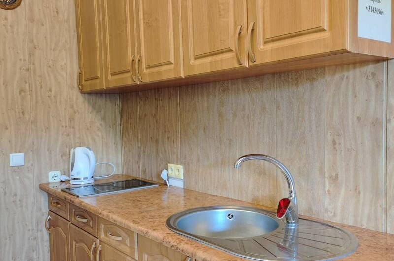 Евротрешка с кухней