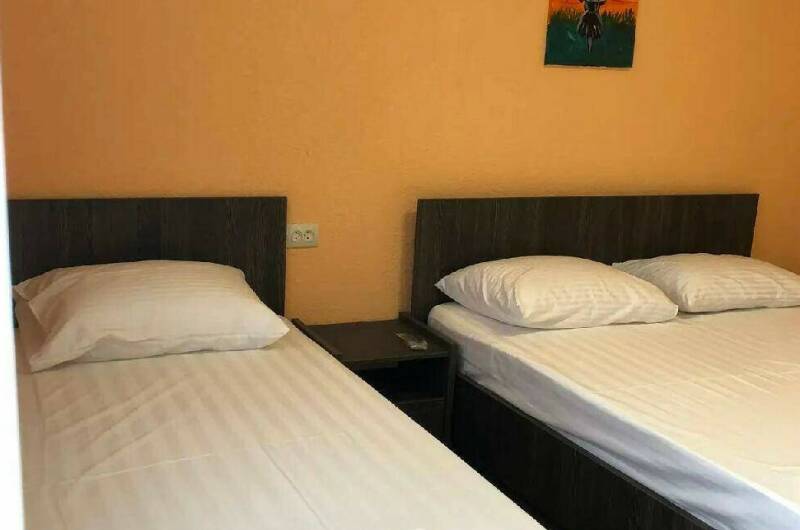 Номер на 3−4 человека