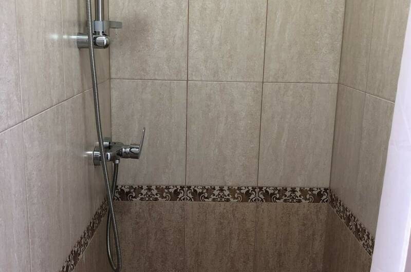 Двухместная помещение с удобствами и кухней