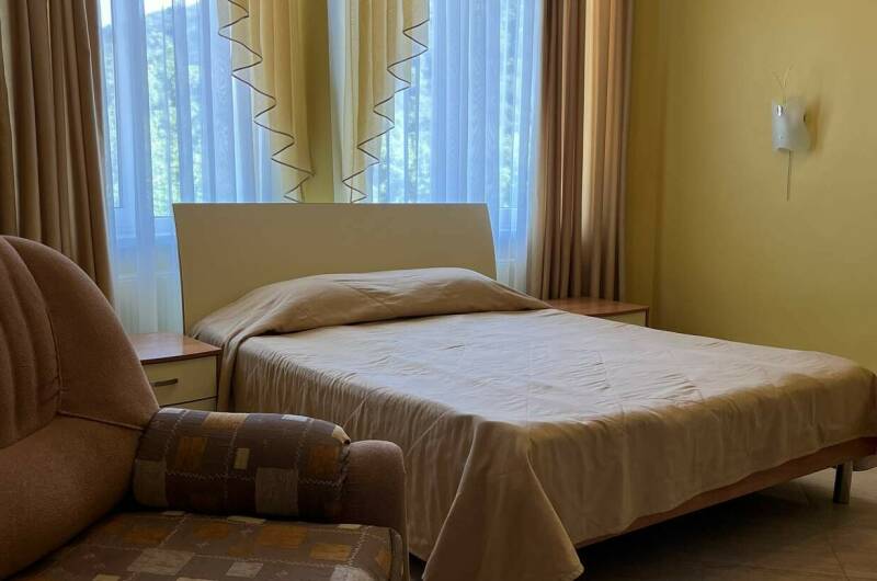 Двухместное помещение на втором этаже 444